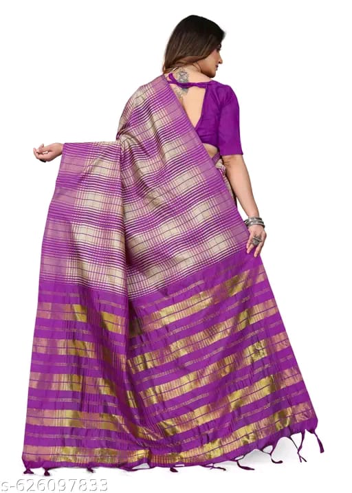 SM Women Cotton Blend Checked Saree with Solid Blouse