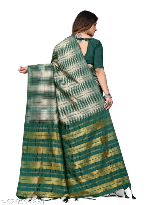 SM Women Cotton Blend Checked Saree with Solid Blouse