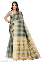 SM Women Cotton Blend Checked Saree with Solid Blouse