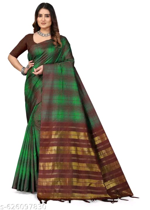 SM Women Cotton Blend Checked Saree with Solid Blouse