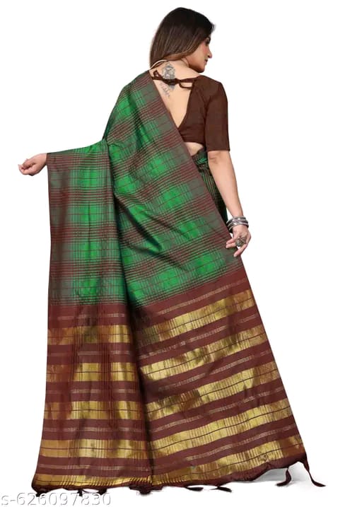 SM Women Cotton Blend Checked Saree with Solid Blouse