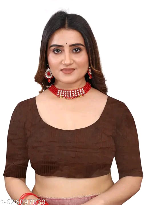 SM Women Cotton Blend Checked Saree with Solid Blouse