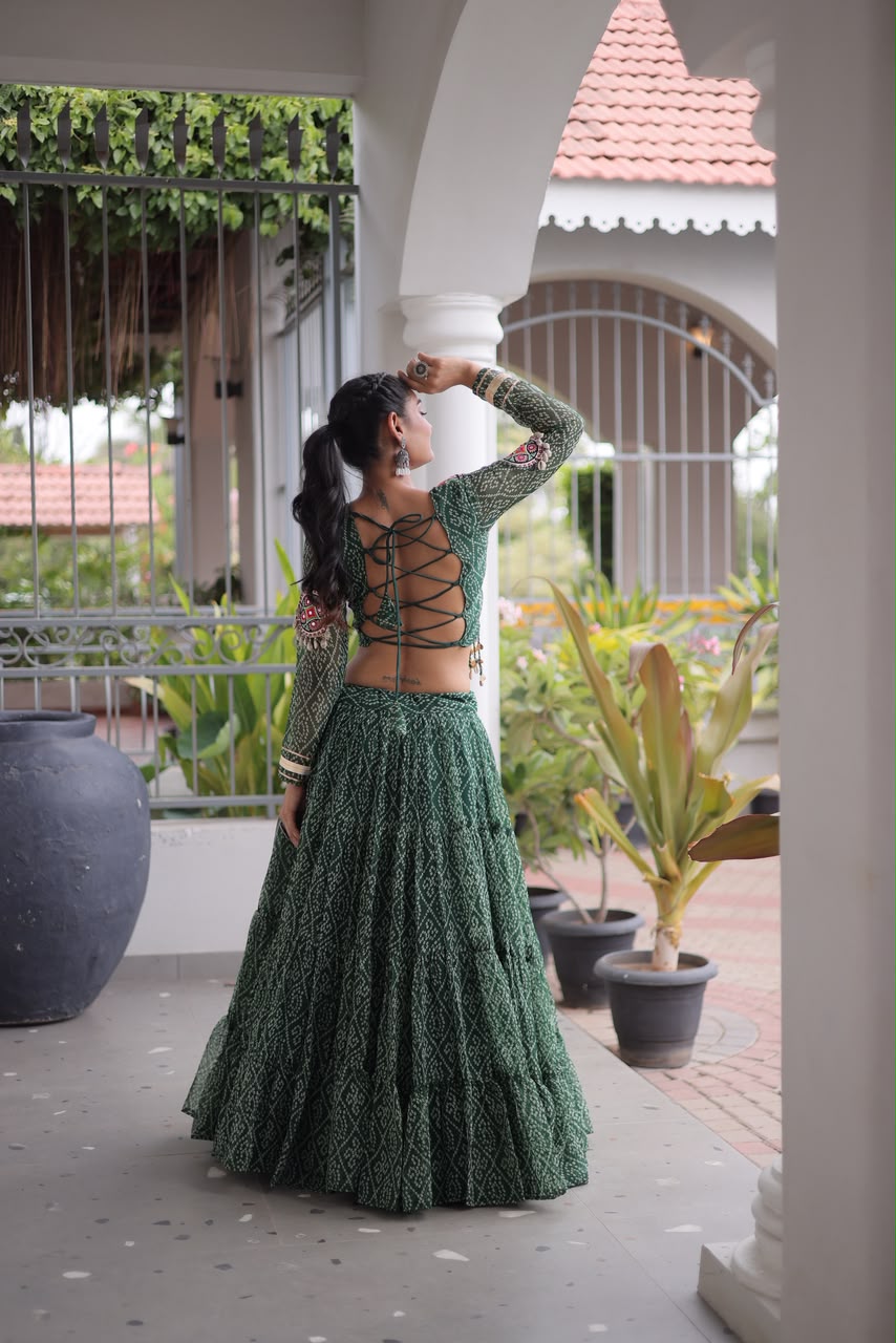 SM NAVRATRI SPECIAL BANDHANI & KUTCHI LEHENGA SET