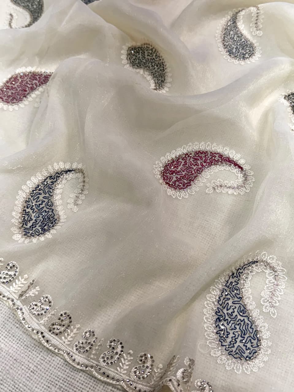 SM Melbourne Simmer Silk Saree With Kashmiri Thread Embroidery & Swarovski Diamond Work