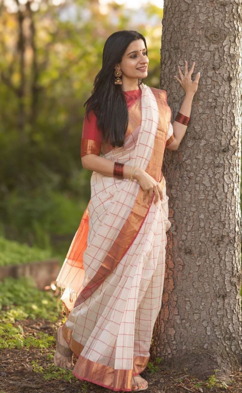 SM Premium Linen Festive Saree with Digital Print & Zari Weaving Blouse