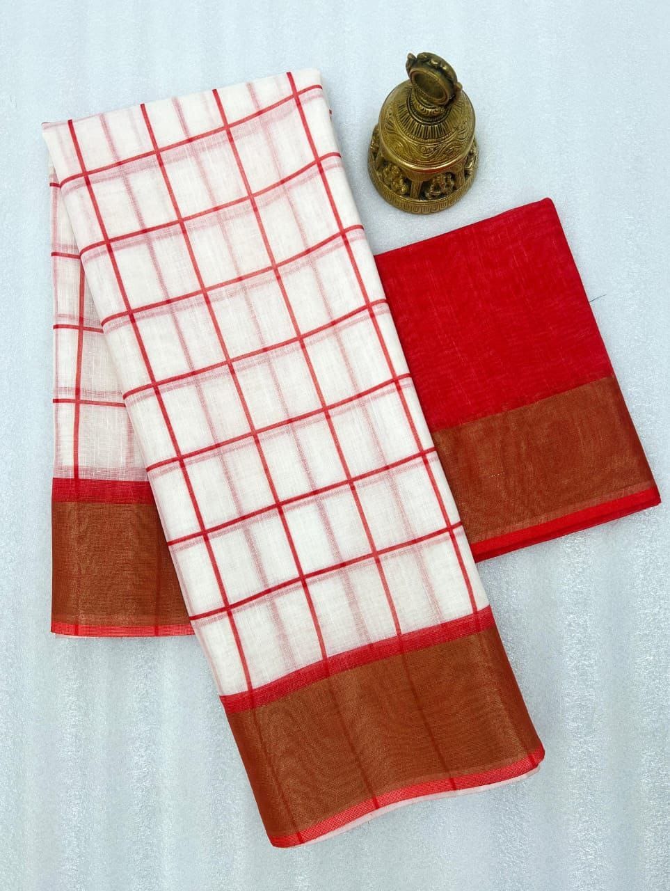 SM Premium Linen Festive Saree with Digital Print & Zari Weaving Blouse