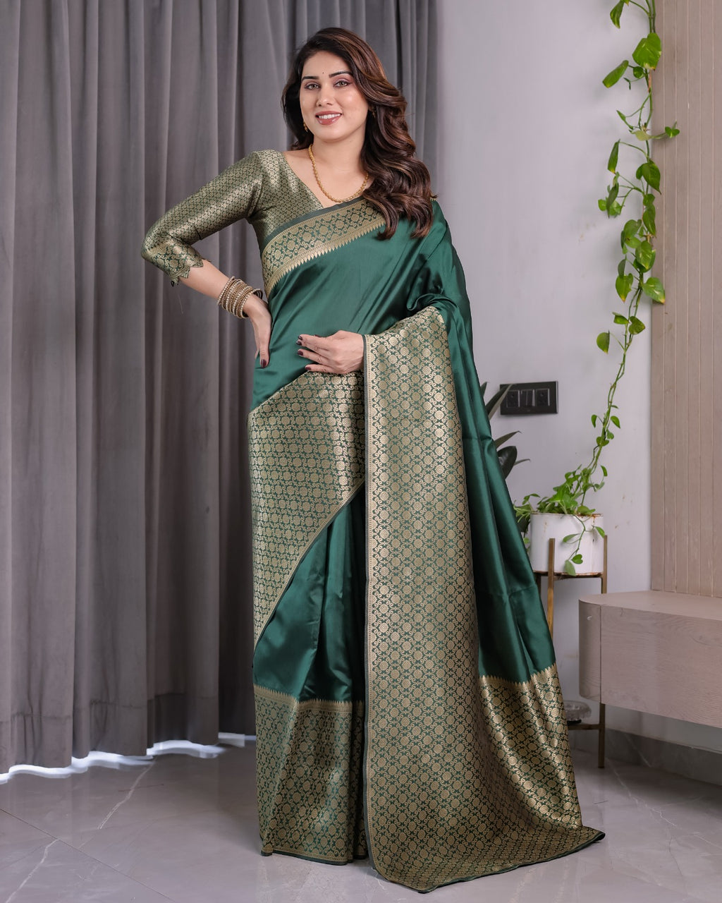 SM Pure Banarasi Silk Saree with Elegant Zari Weaving