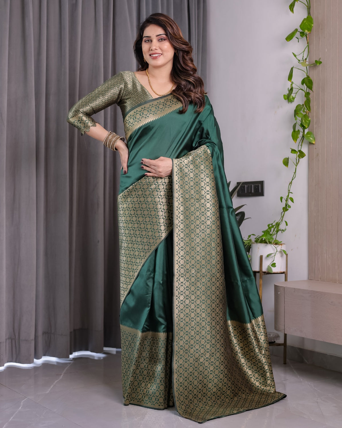 SM Pure Banarasi Silk Saree with Elegant Zari Weaving