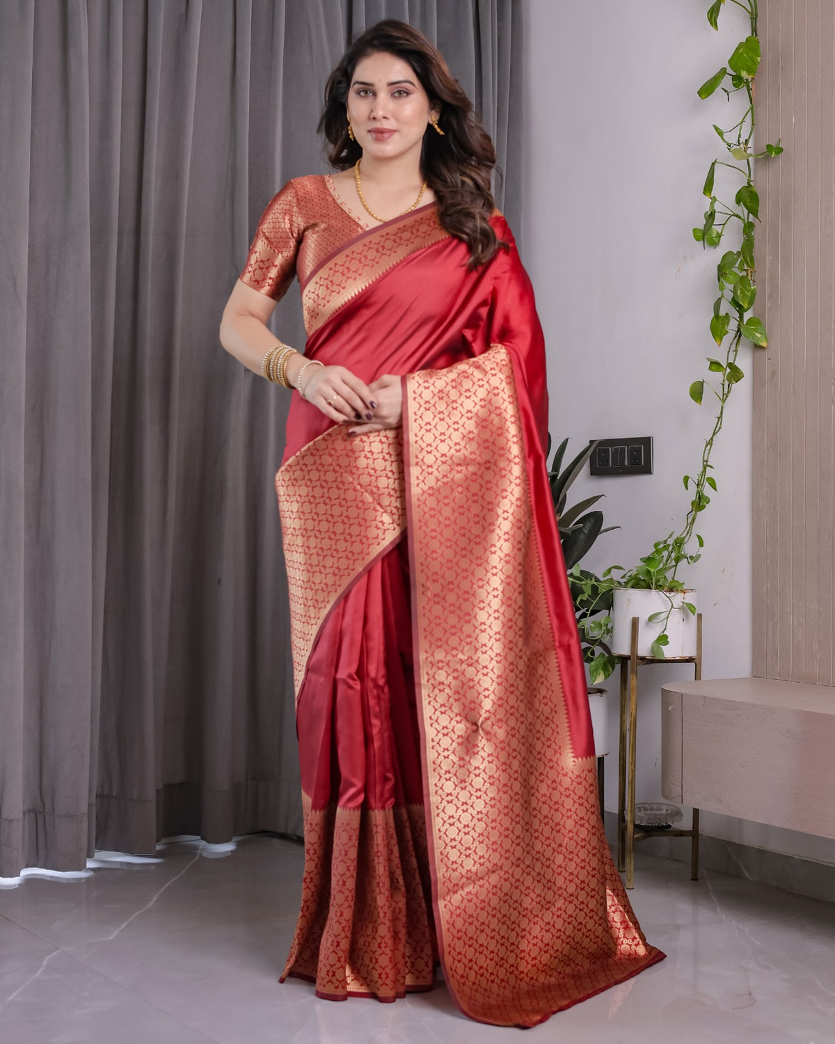 SM Pure Banarasi Silk Saree with Elegant Zari Weaving