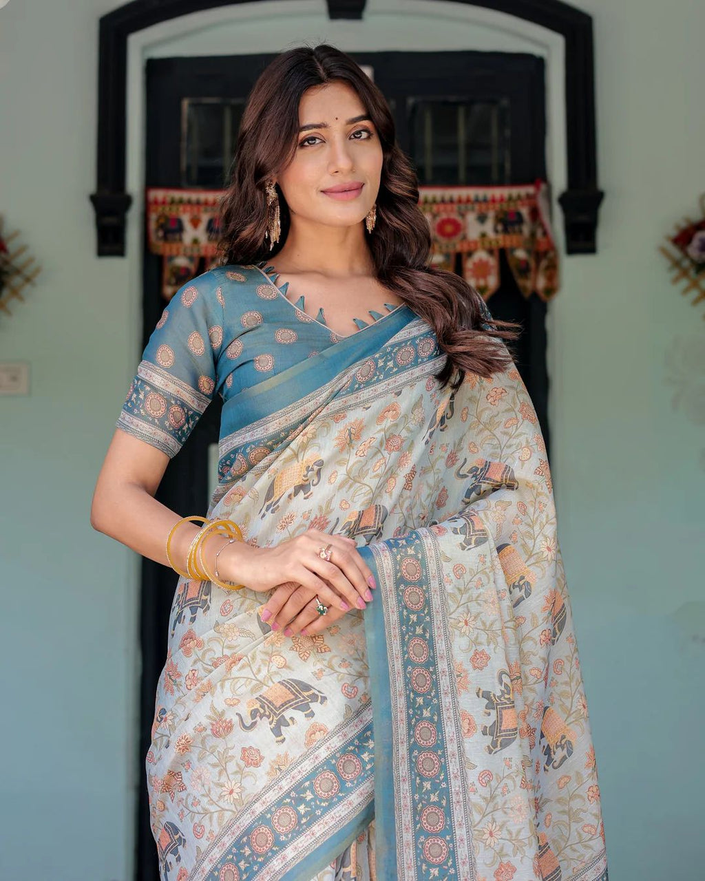 SM Exclusive Premium Linen Cotton Saree with Floral & Heritage Animal Motif Digital Print, Rich Pallu & Tassels