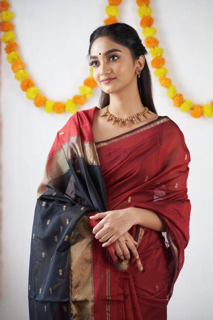 SM Soft Linen Slub Festive Saree with All-Over Jacquard Weaving